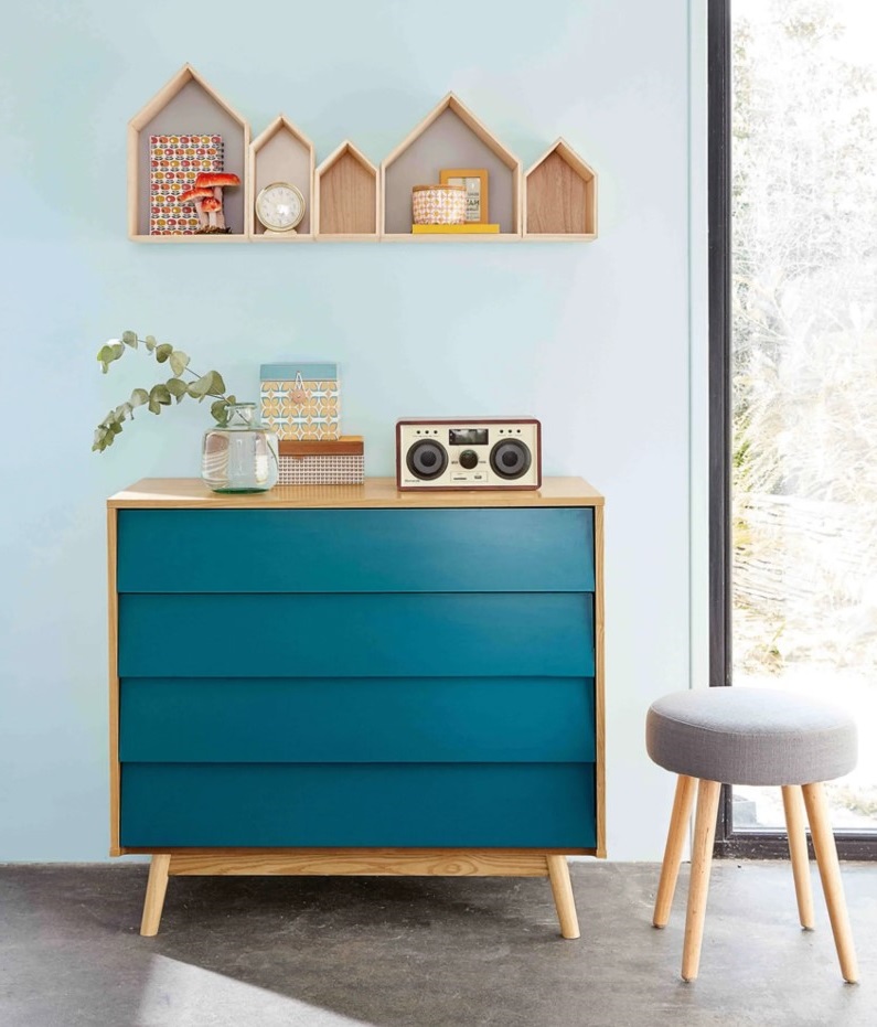 Meuble bleu pétrole