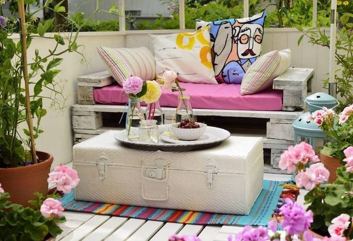 Salon De Jardin Palette Et Valise Vintage –