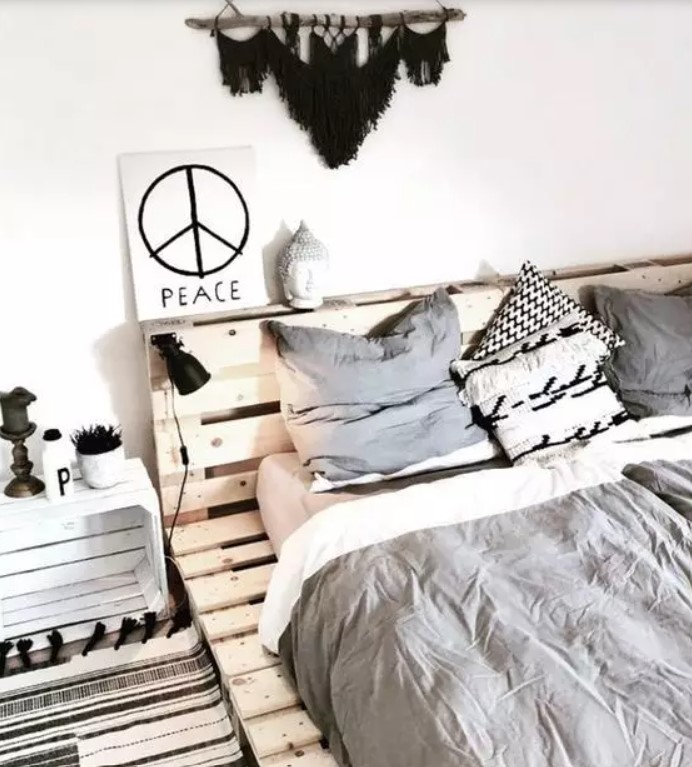 Tete De Lit En Palettes