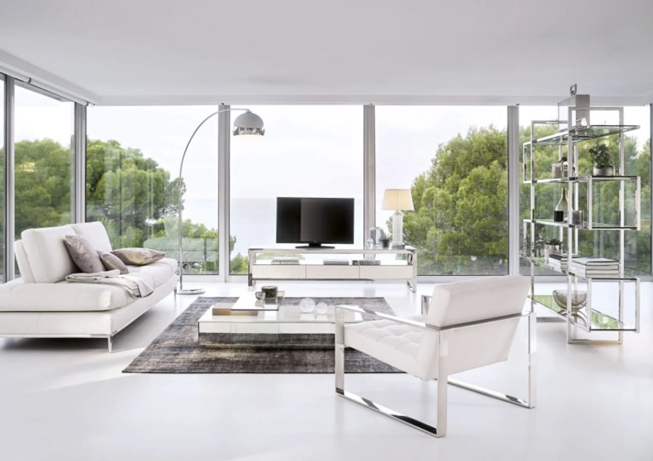 Salon Moderne D'un Blanc Immaculé