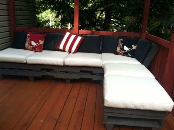 Outdoor Palet Relaxation Sofa
