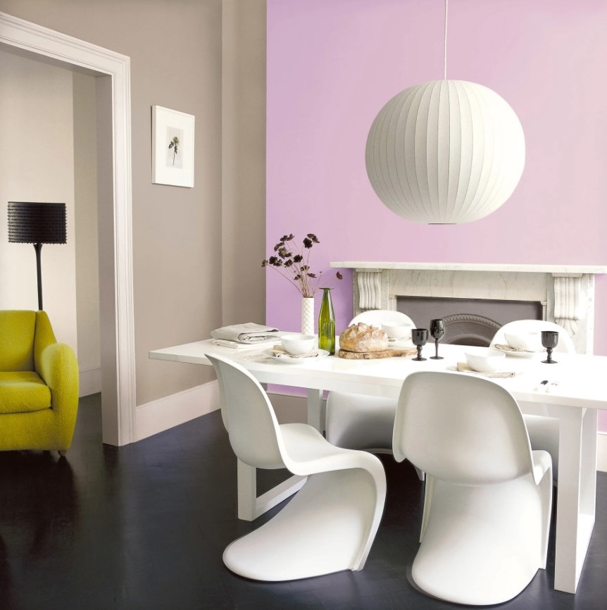 Une Touche De Jaune Pour Donner Du Peps à Cette Salle à Manger