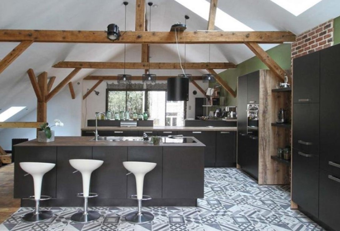 Cuisine De Style Industriel Avec Poutres Apparente
