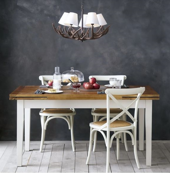 Ramure Suspension Imitation Bois De Cerf Et Abat Jours Blancs –