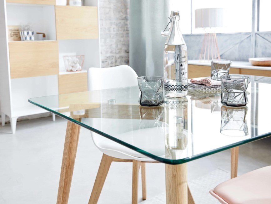Table Mirage