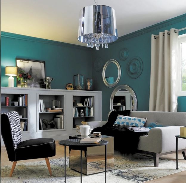 Bleu Pétrole Et Charme à L'ancienne –