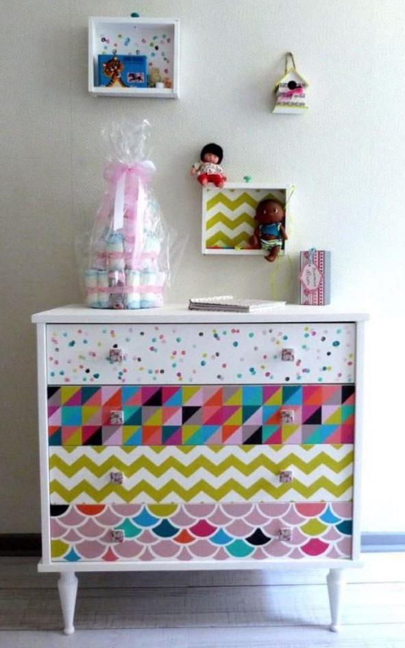 commode Petite Fille