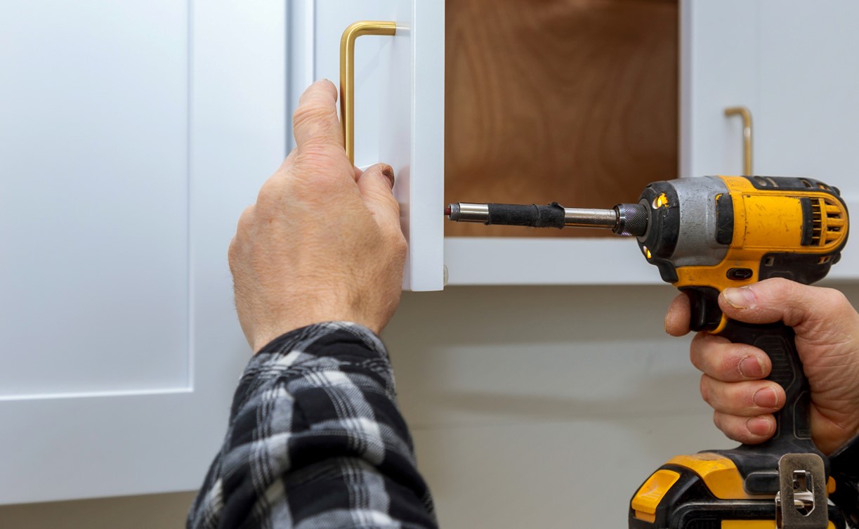 Installer Meuble Haut Cuisine