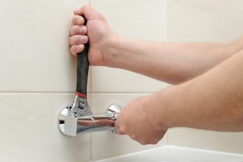 Installation robinet baignoire