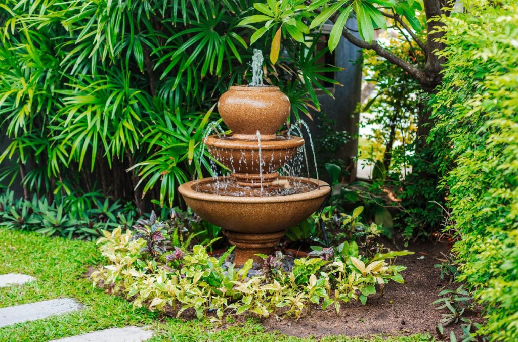 Fontaine De Jardin