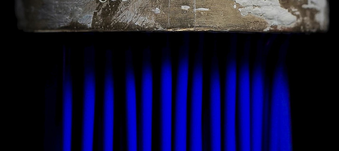 le Bleu Klein Et La Pierre