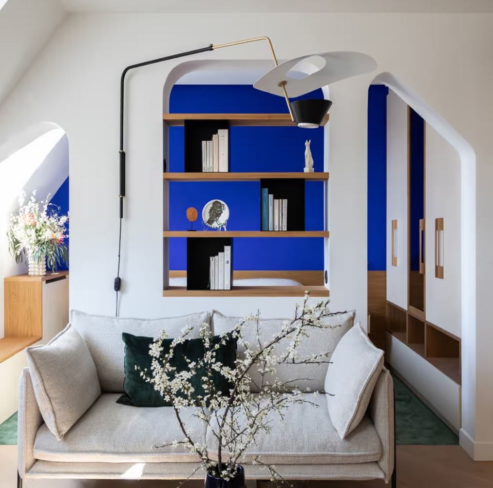 niche Bleu Klein