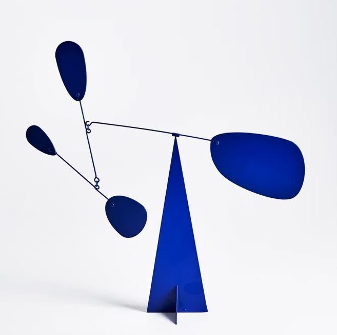 mobile Bleu Klein