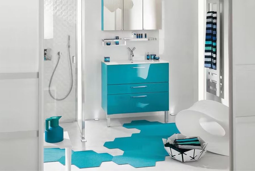 salle De Bain Bleu Cyan Et Blanc