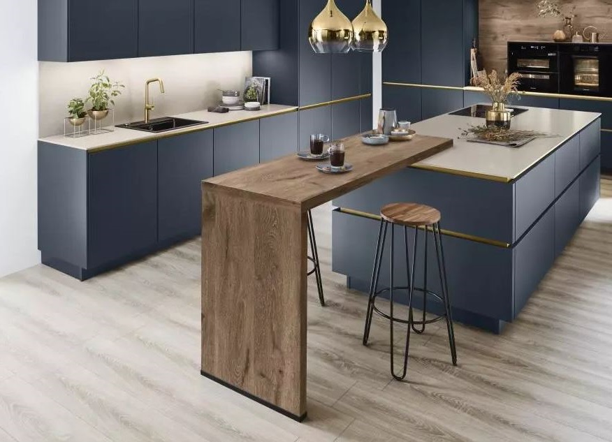 cuisine Bleu Sombre Et Or