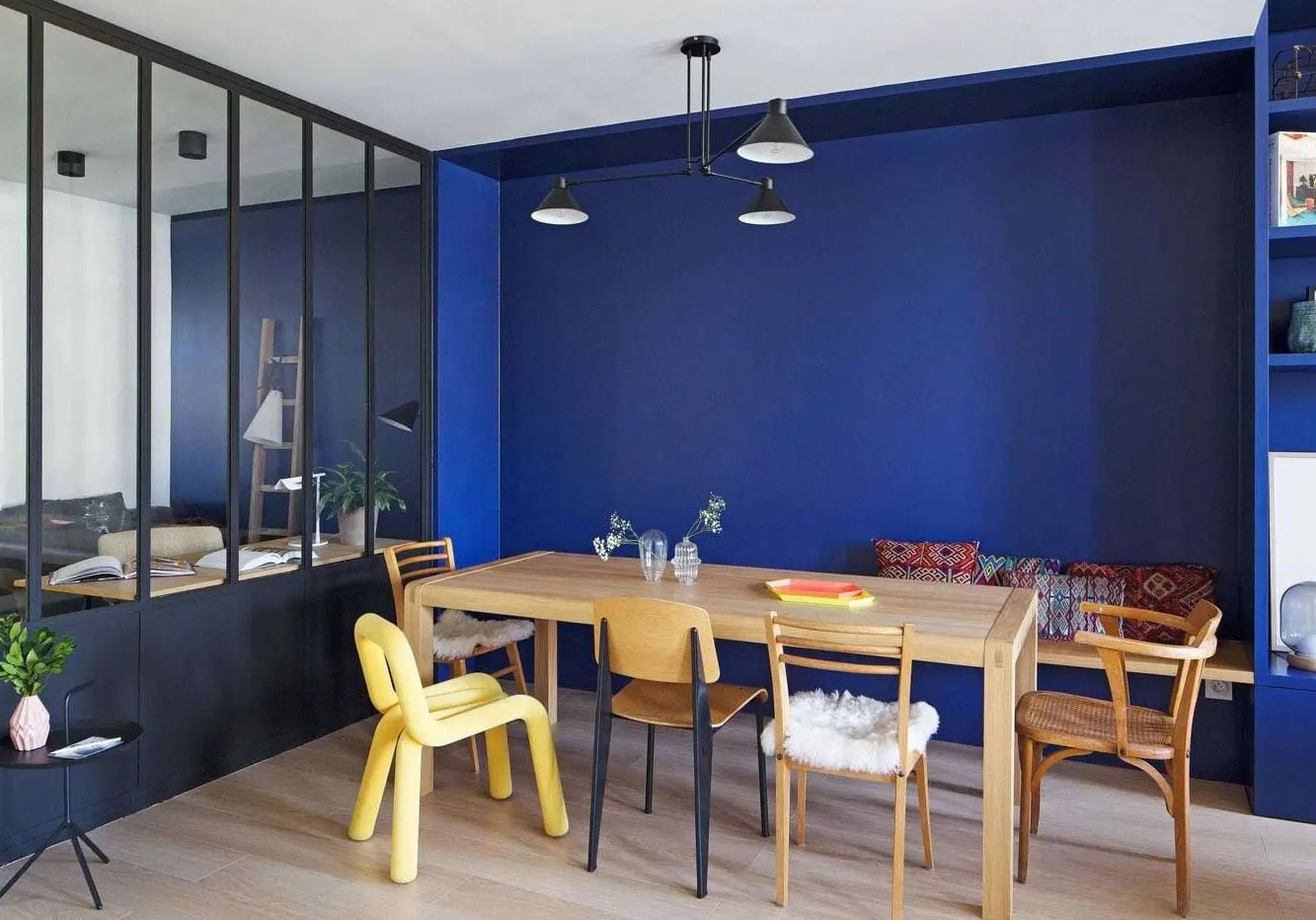 salle à Manger Bleu électrique