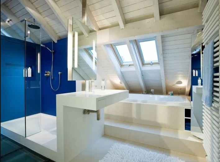 salle De Bain Mur Bleu électrique