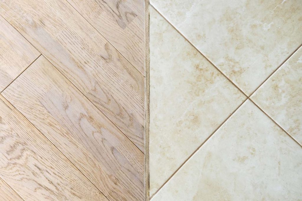 parquet stratifié et carrelage